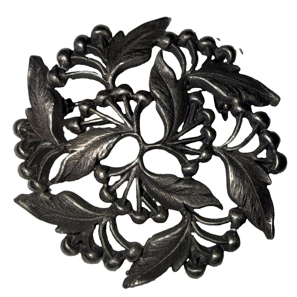 Vintage Amway Silver Pewter Holly Berry Leaf Wreath Holiday Christmas Brooch Pin